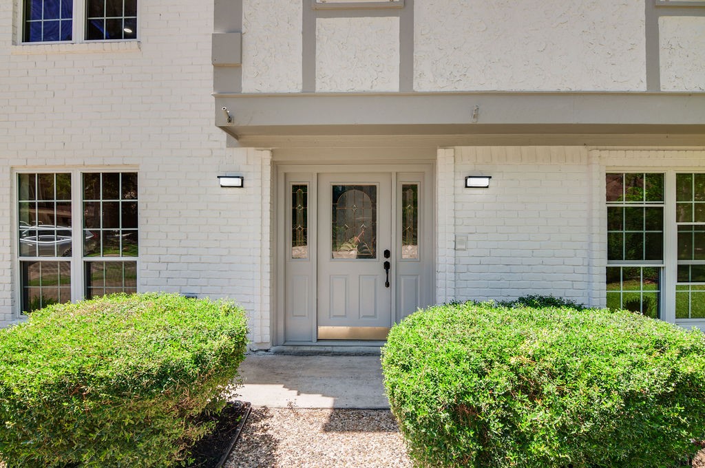 17807 Asphodel Lane Property Photo 4
