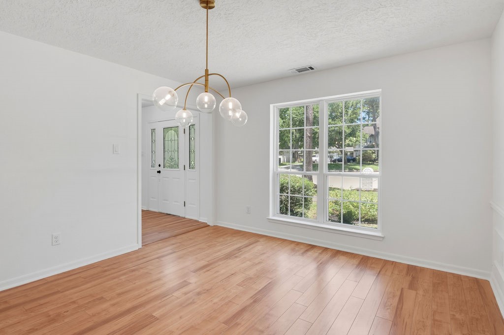 17807 Asphodel Lane Property Photo 8