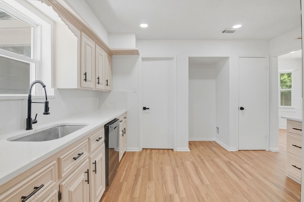 17807 Asphodel Lane Property Photo 9