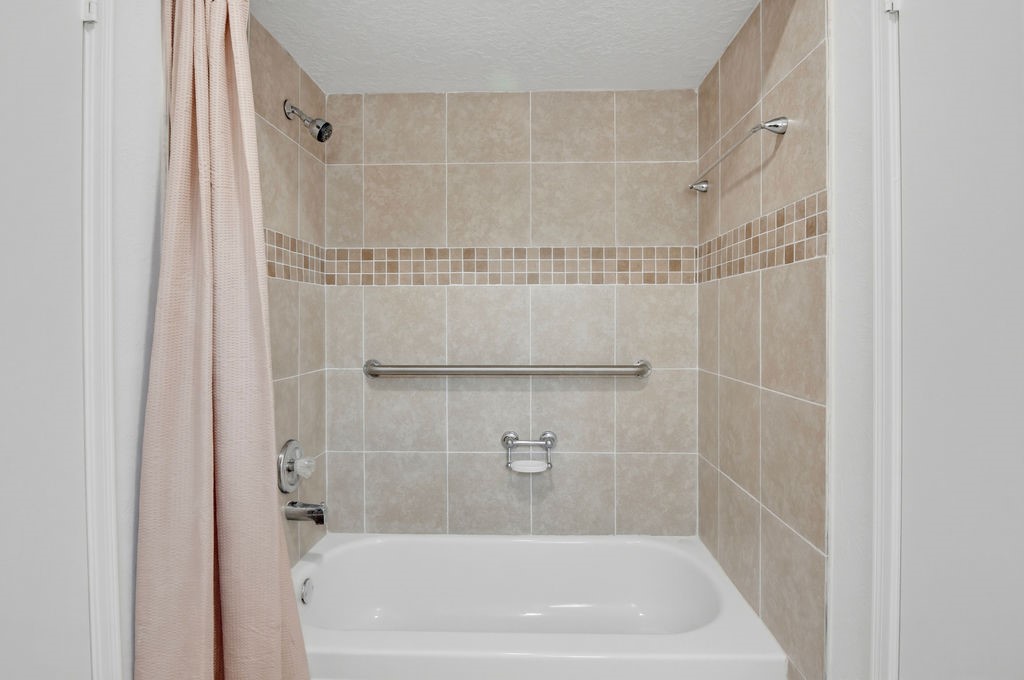 17807 Asphodel Lane Property Photo 32