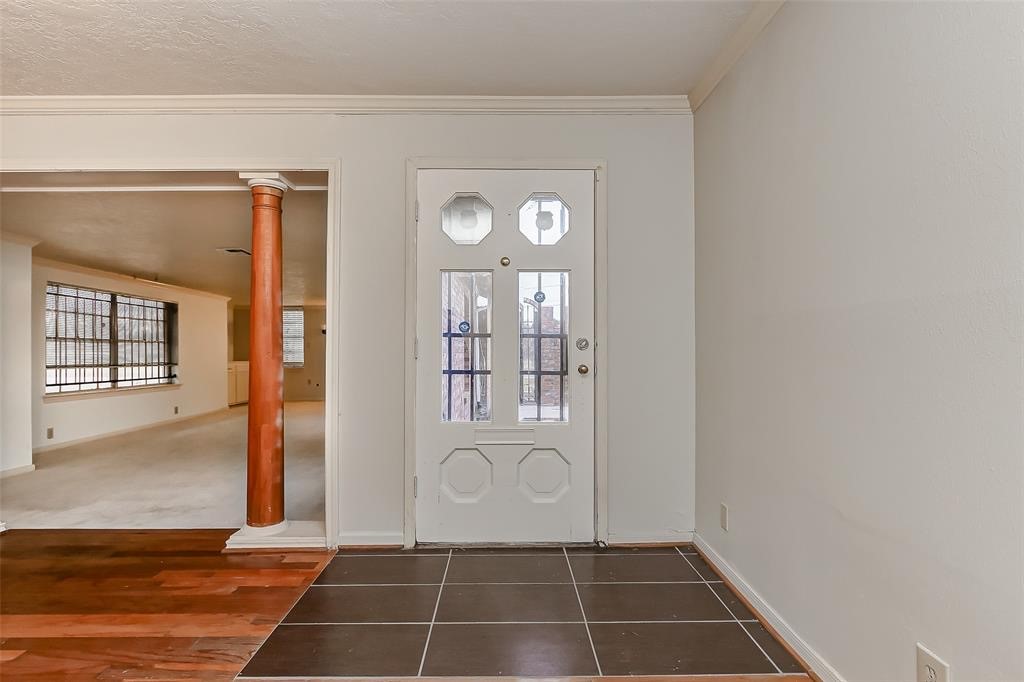 6831 Reed Road Property Photo 8