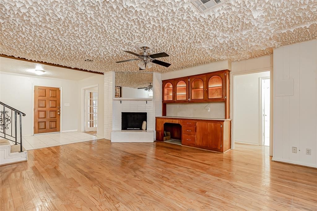 6831 Reed Road Property Photo 12