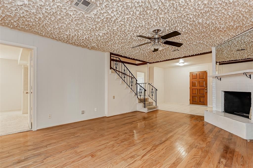 6831 Reed Road Property Photo 13