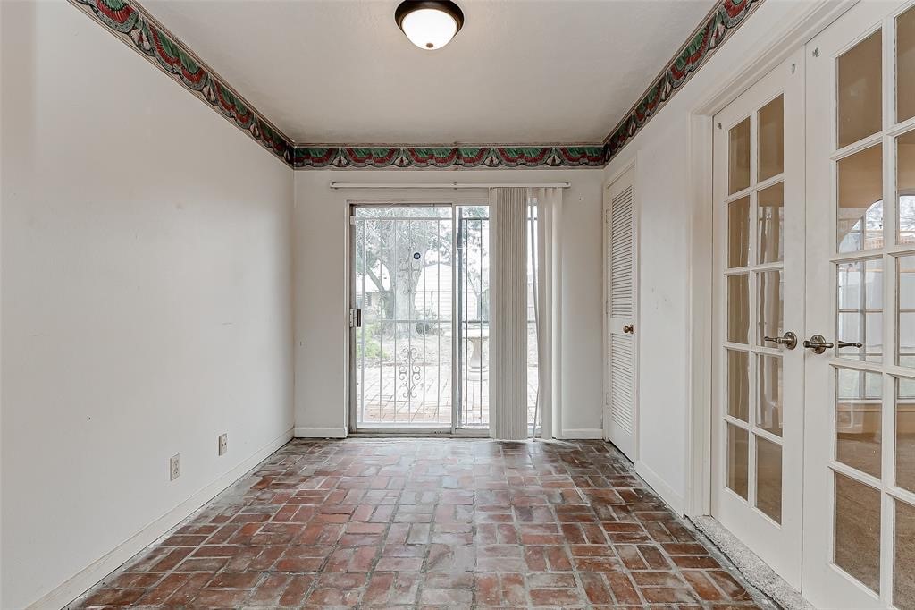 6831 Reed Road Property Photo 16