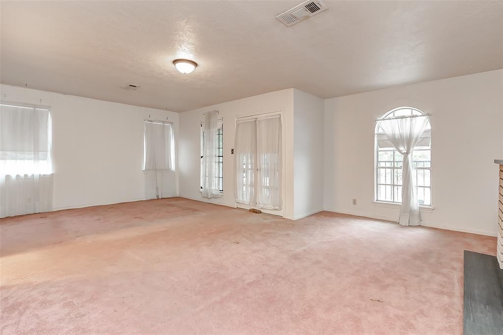 6831 Reed Road Property Photo 24