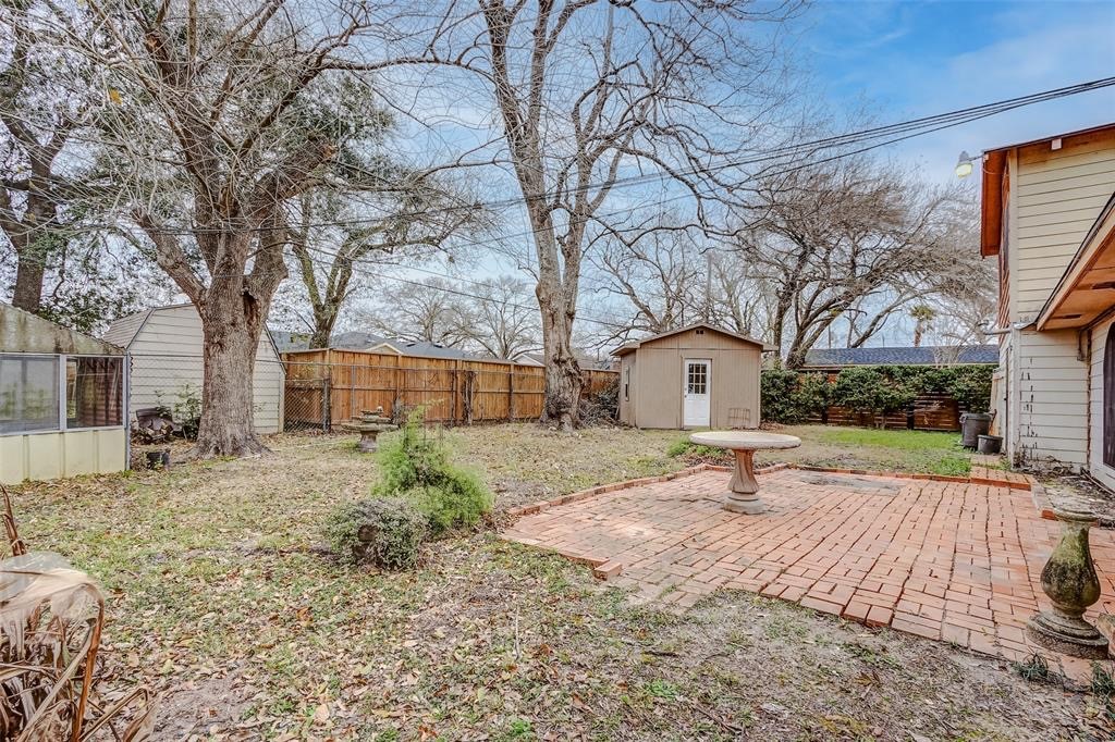 6831 Reed Road Property Photo 30