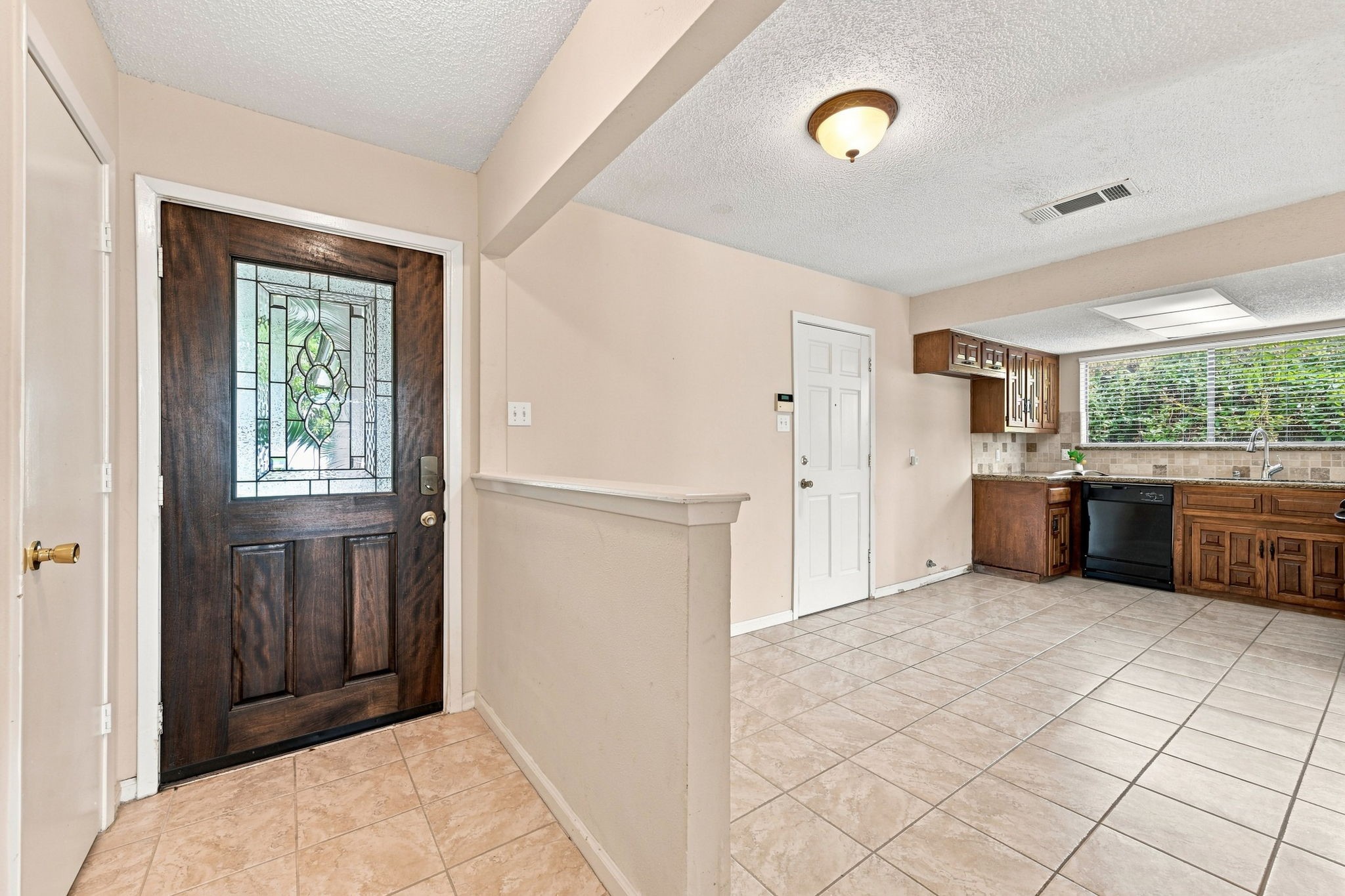 3906 Wintergreen Drive Property Photo 8