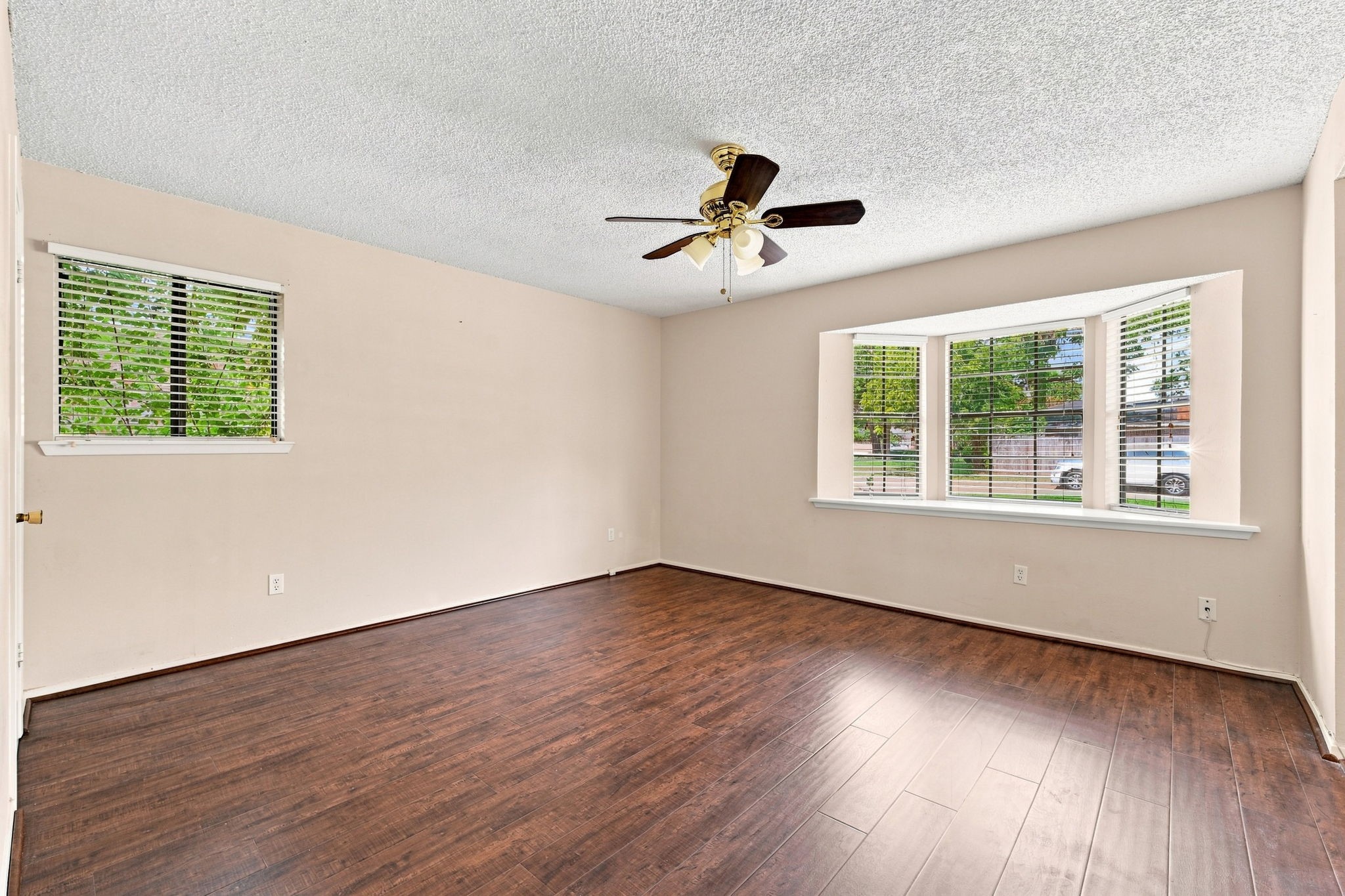3906 Wintergreen Drive Property Photo 17