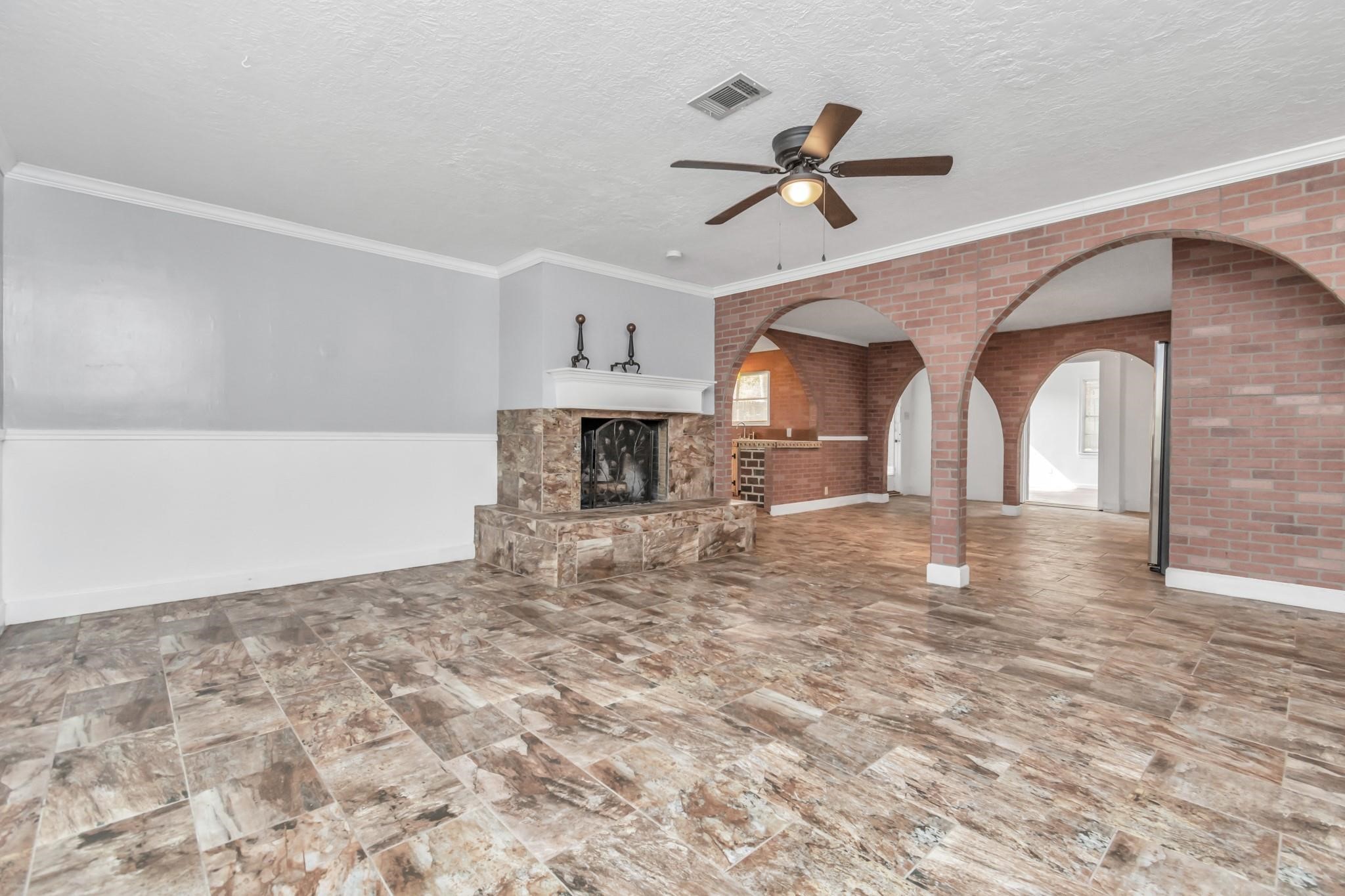 602 Everett Street Property Photo 12