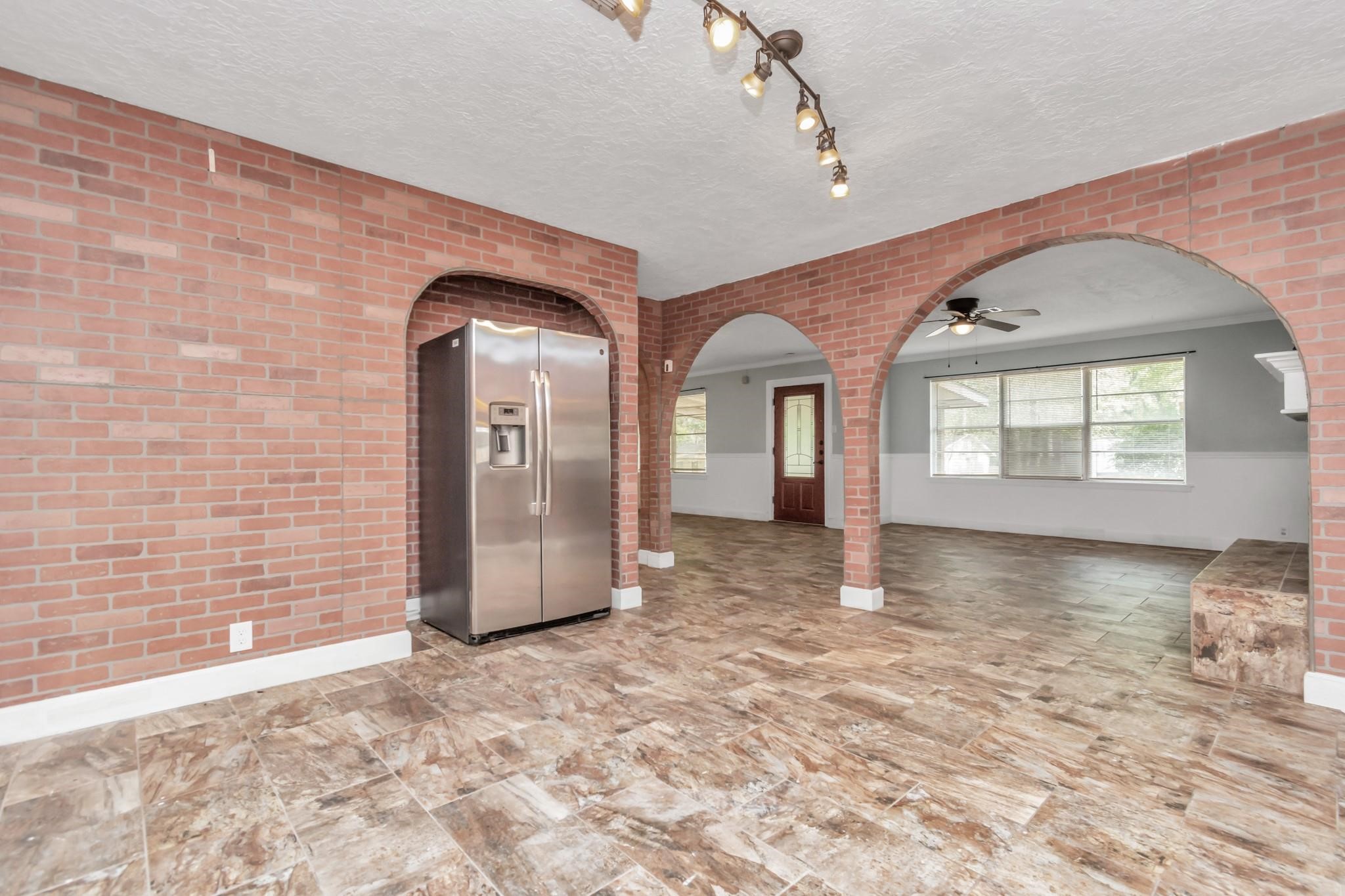 602 Everett Street Property Photo 13