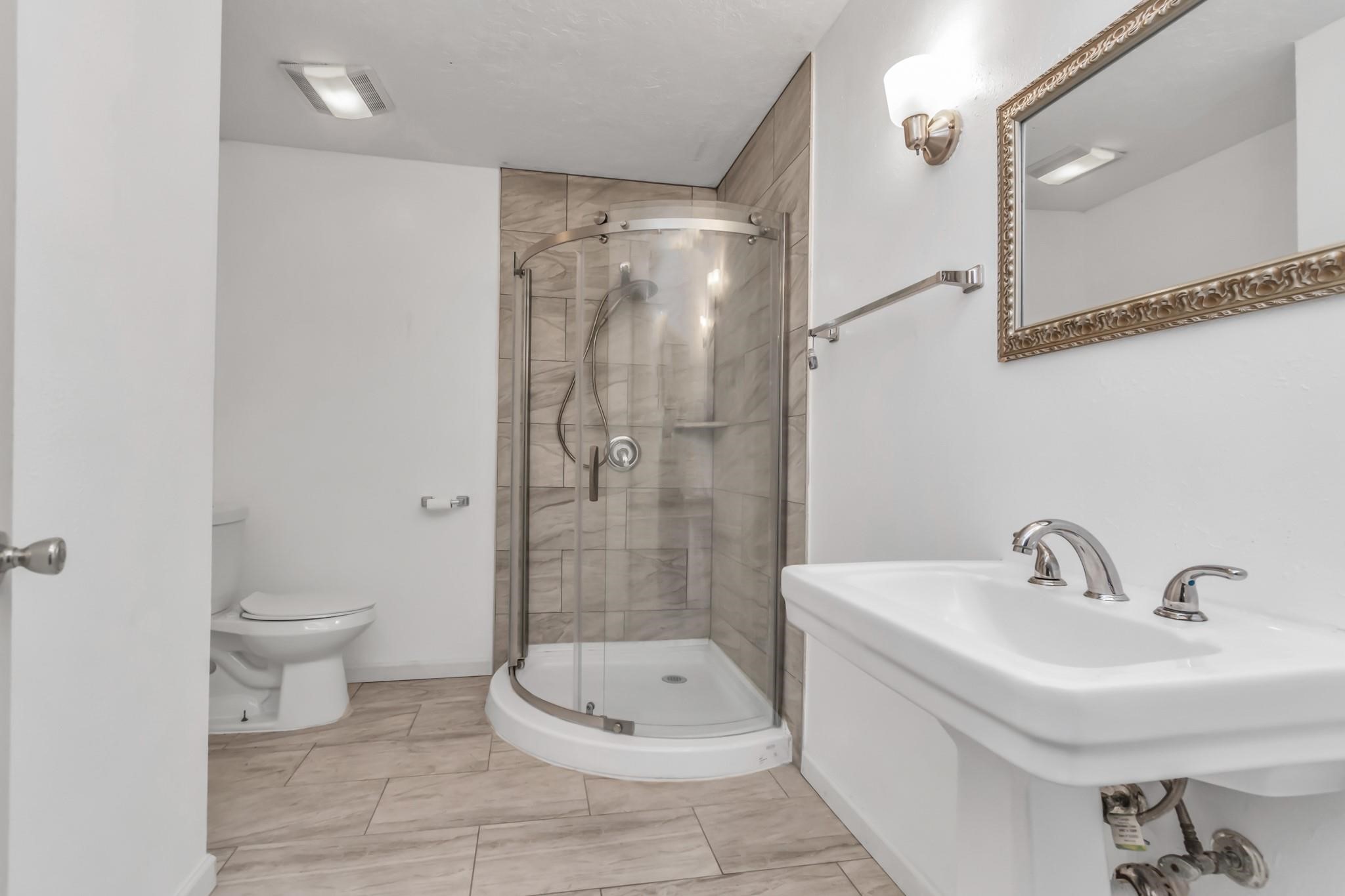 602 Everett Street Property Photo 22