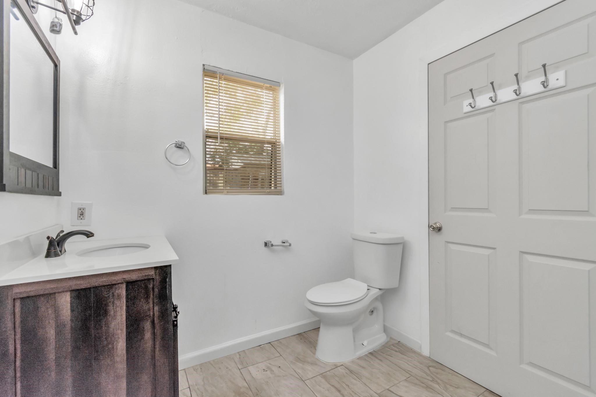 602 Everett Street Property Photo 24