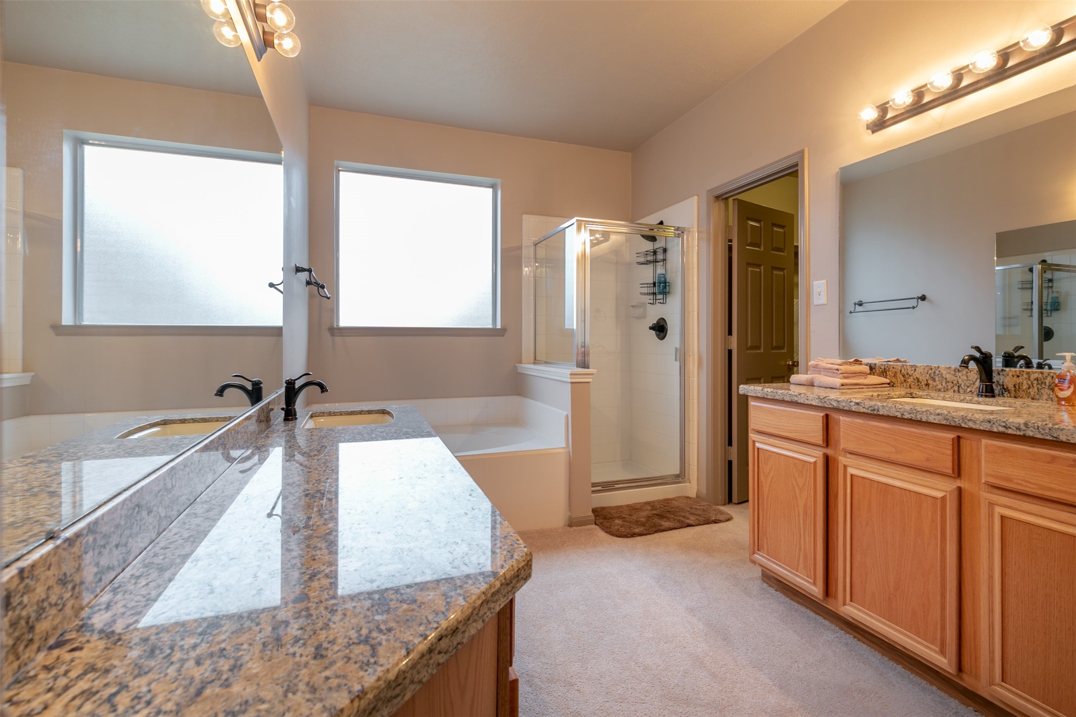 10102 White Oak Trail Lane Property Photo 18