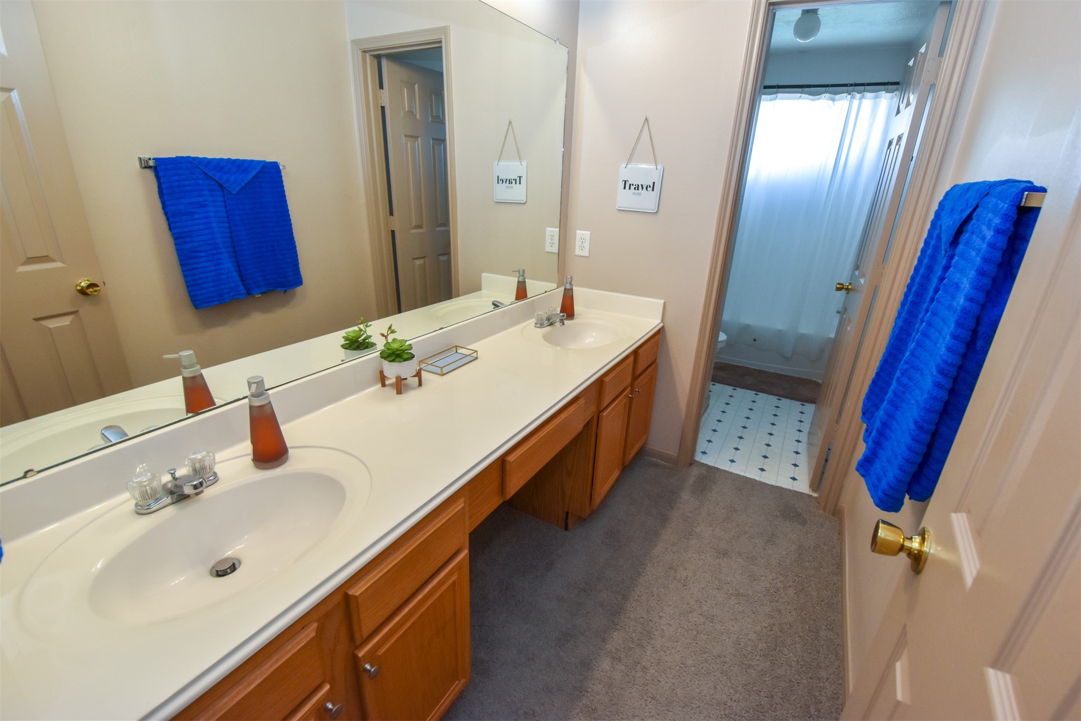 10102 White Oak Trail Lane Property Photo 26