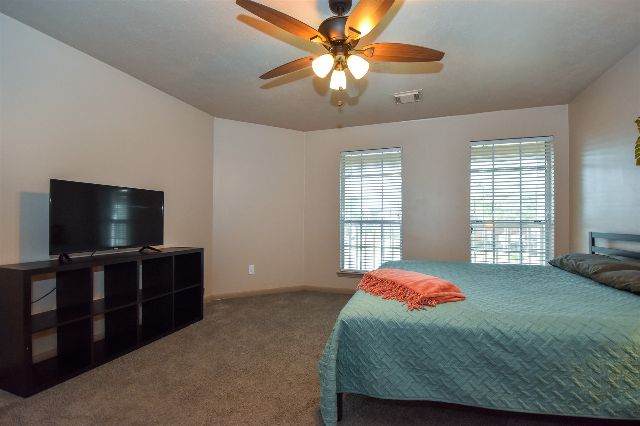 10102 White Oak Trail Lane Property Photo 29