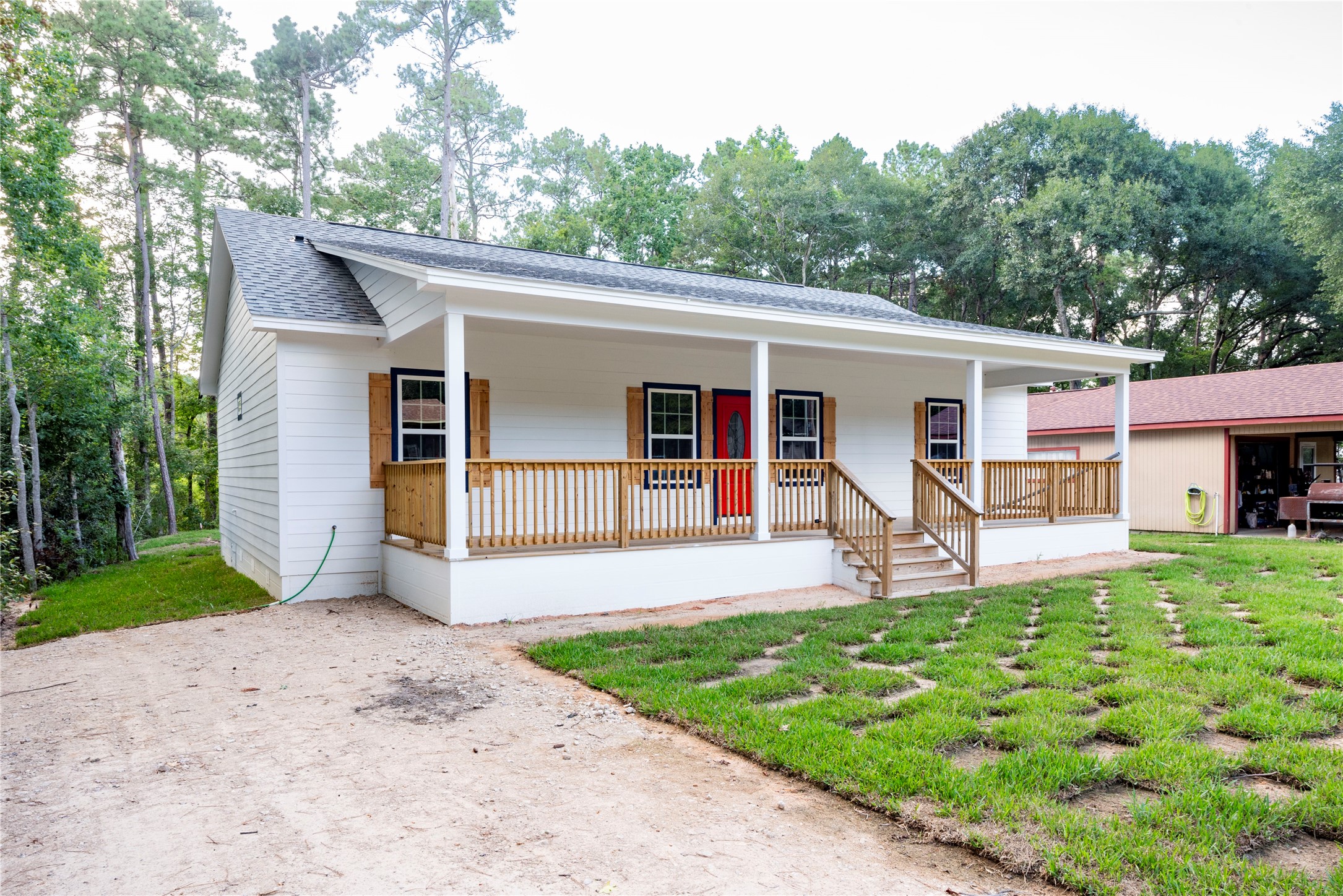 15558 Arrowhead Loop Property Photo 1