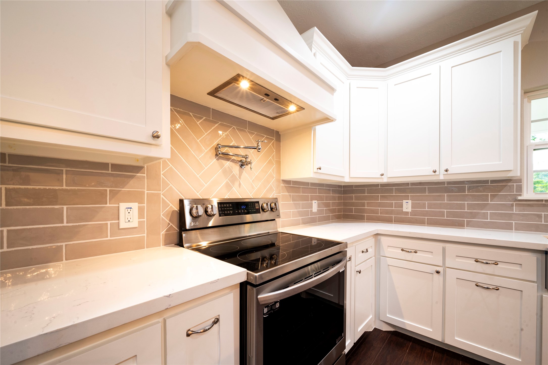 15558 Arrowhead Loop Property Photo 12