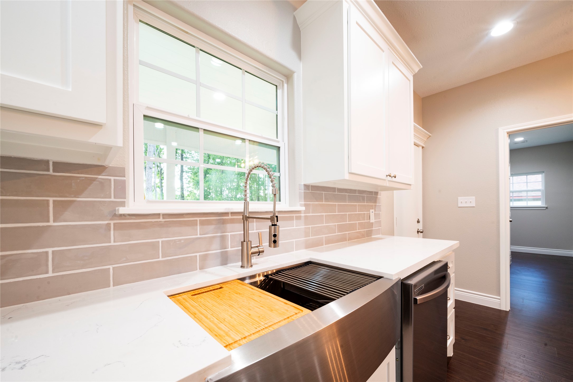 15558 Arrowhead Loop Property Photo 14