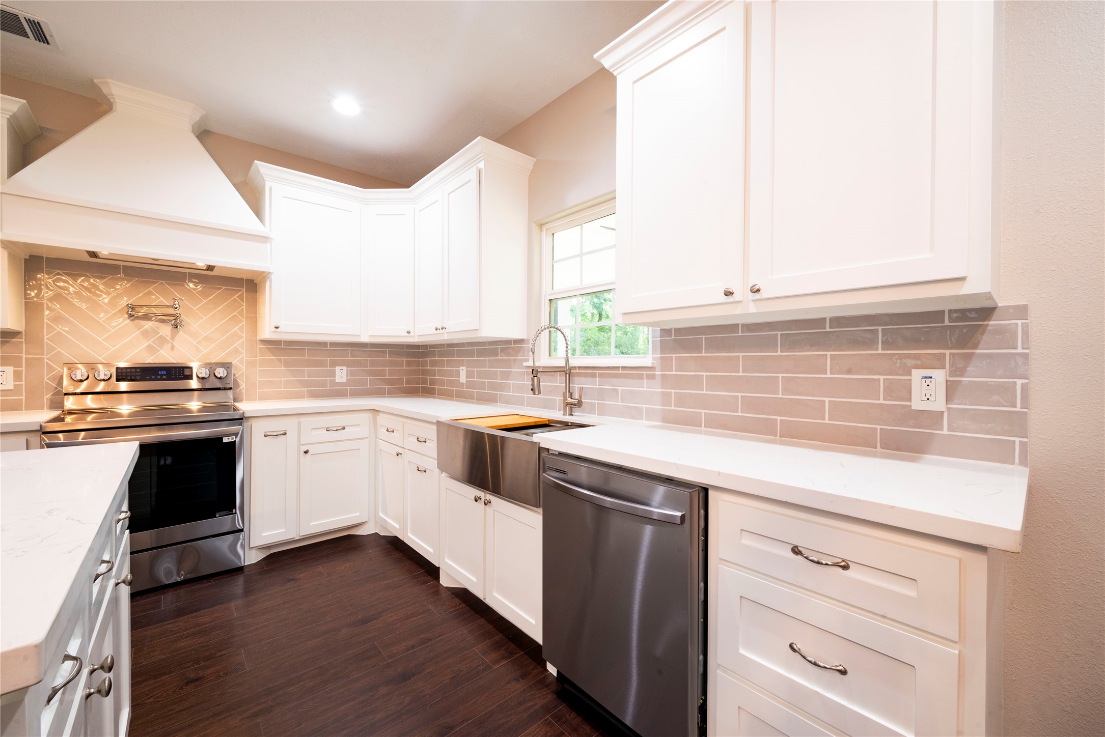 15558 Arrowhead Loop Property Photo 17