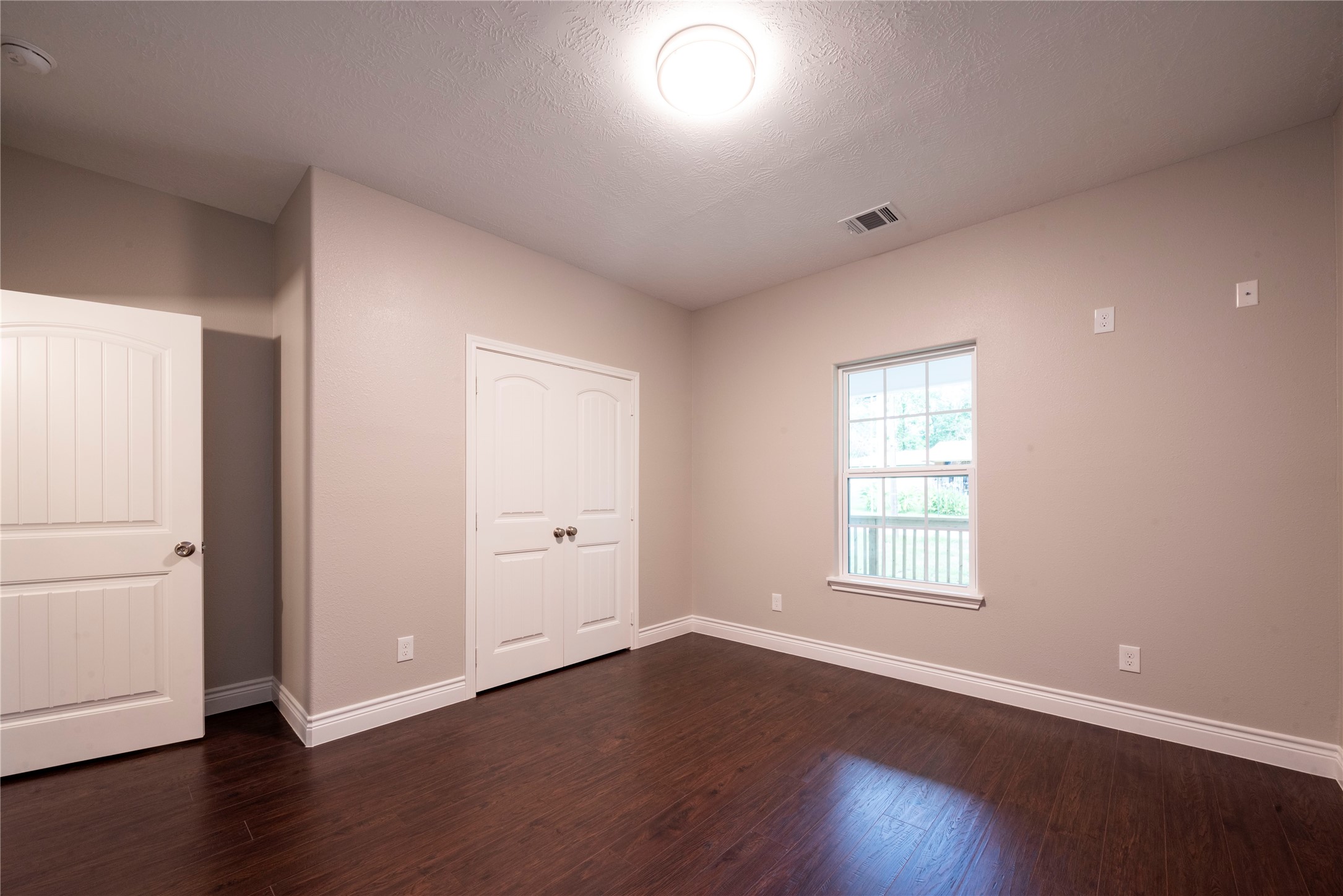 15558 Arrowhead Loop Property Photo 28