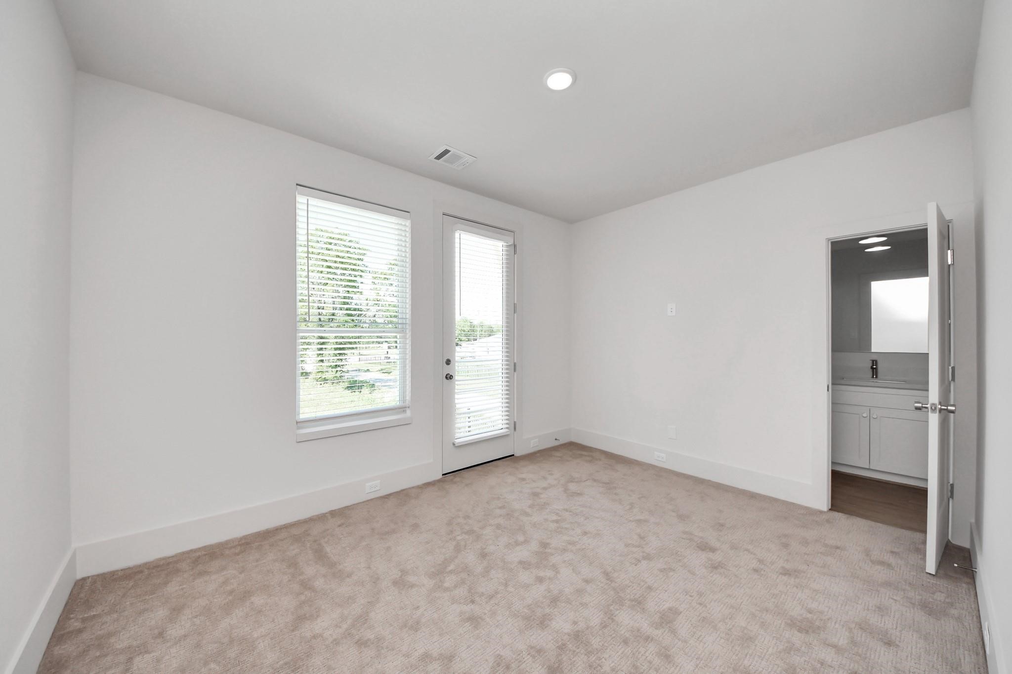 1041 Glen Avenue Property Photo 24