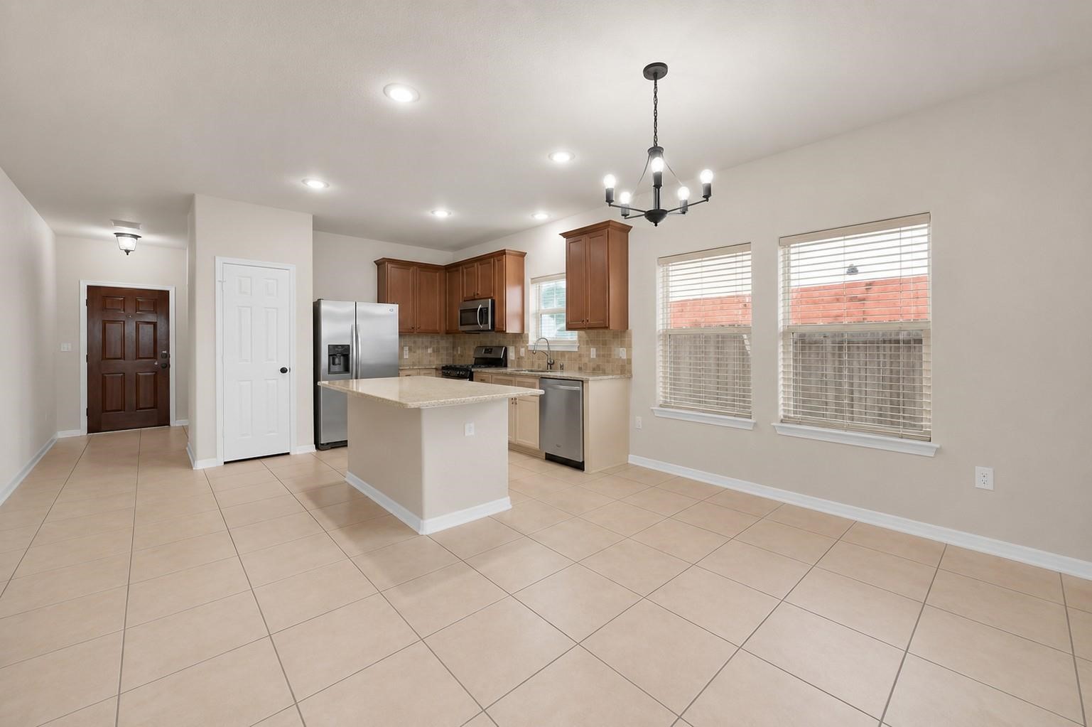 1443 Meadowhigh Lane Property Photo 3