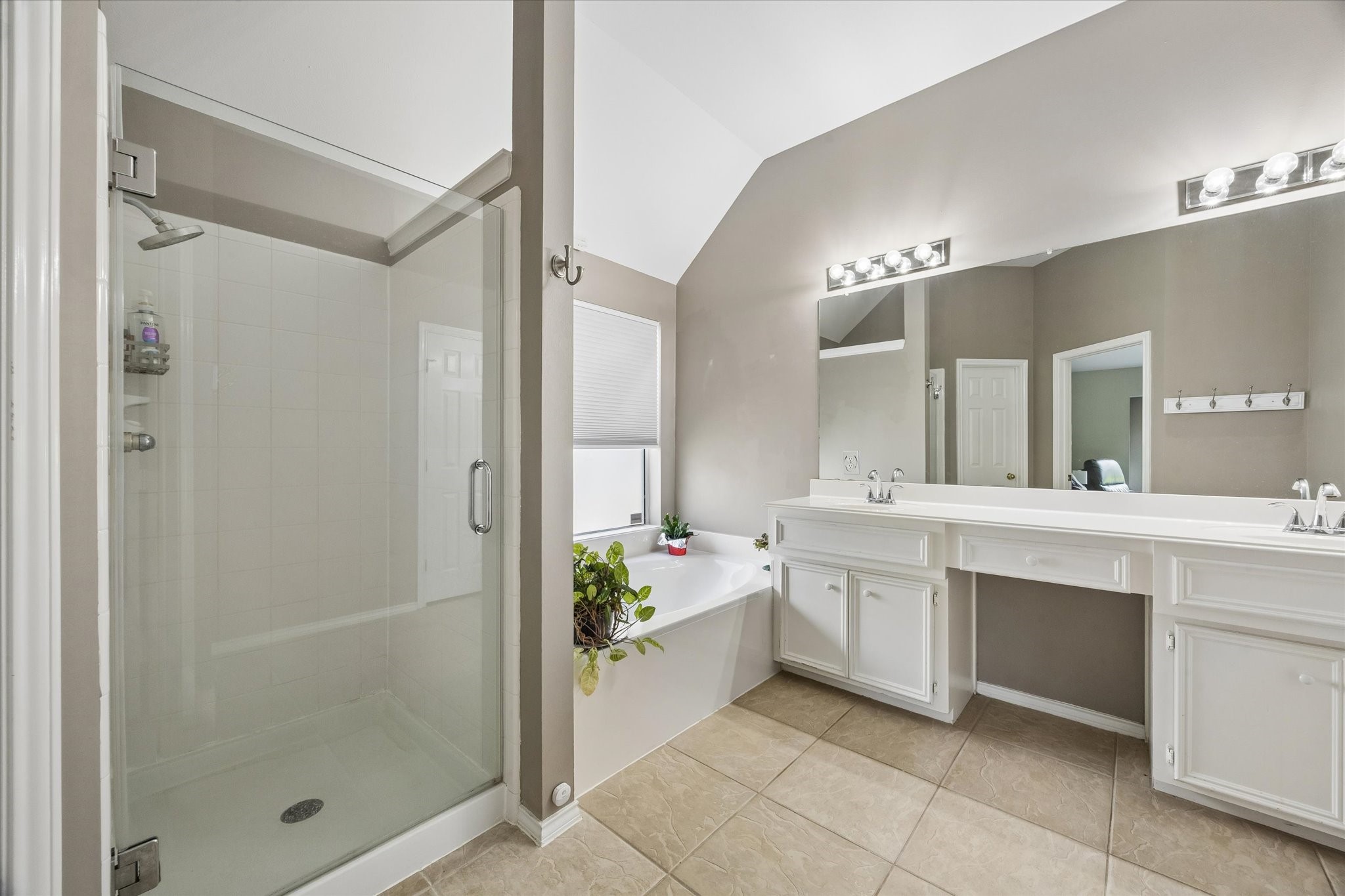 3118 Valley Court Property Photo 14