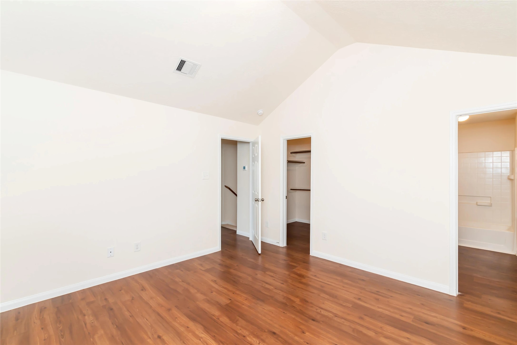 6274 Brenwood Circle Property Photo 5
