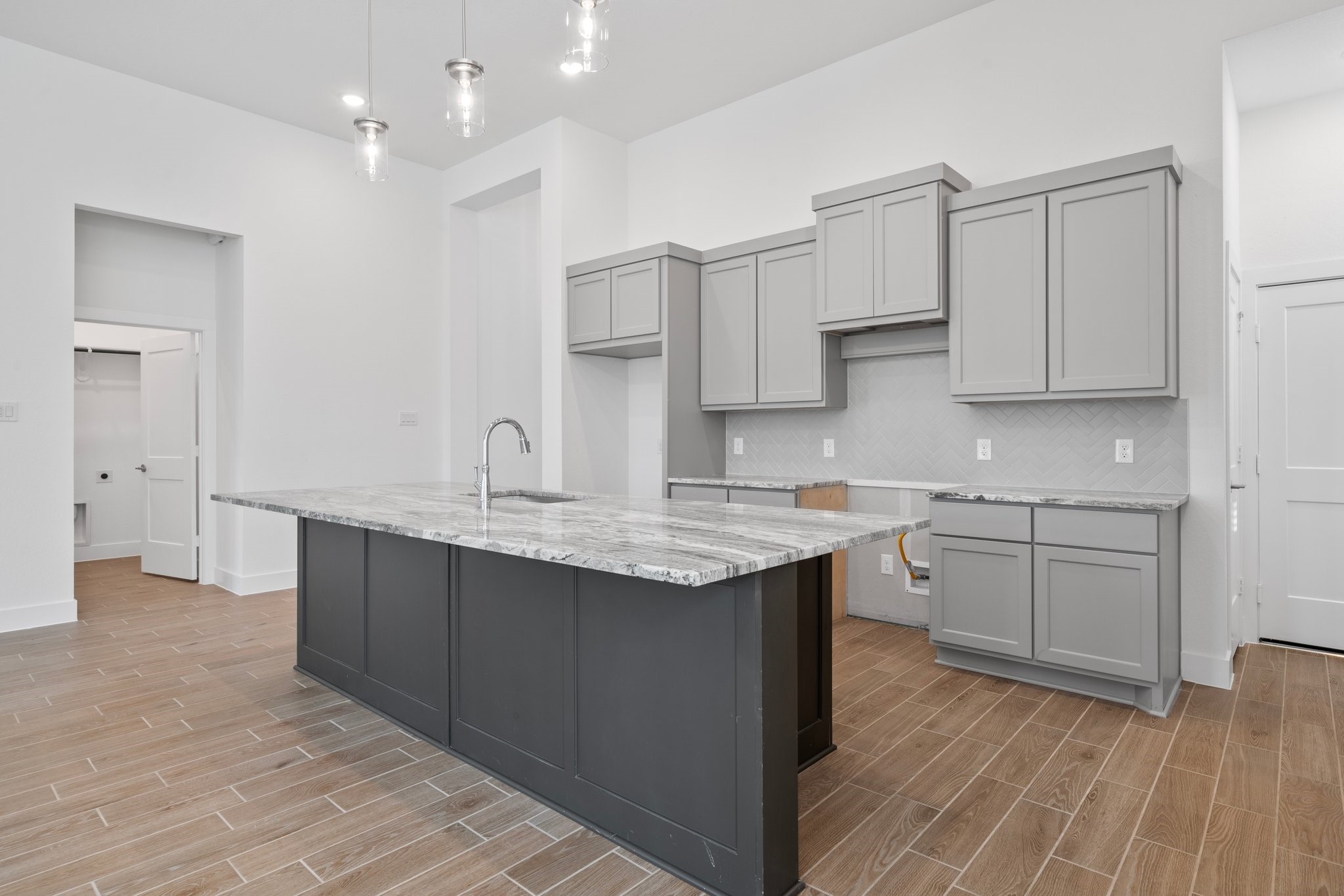 7410 Rustic Harvest Drive Property Photo 6