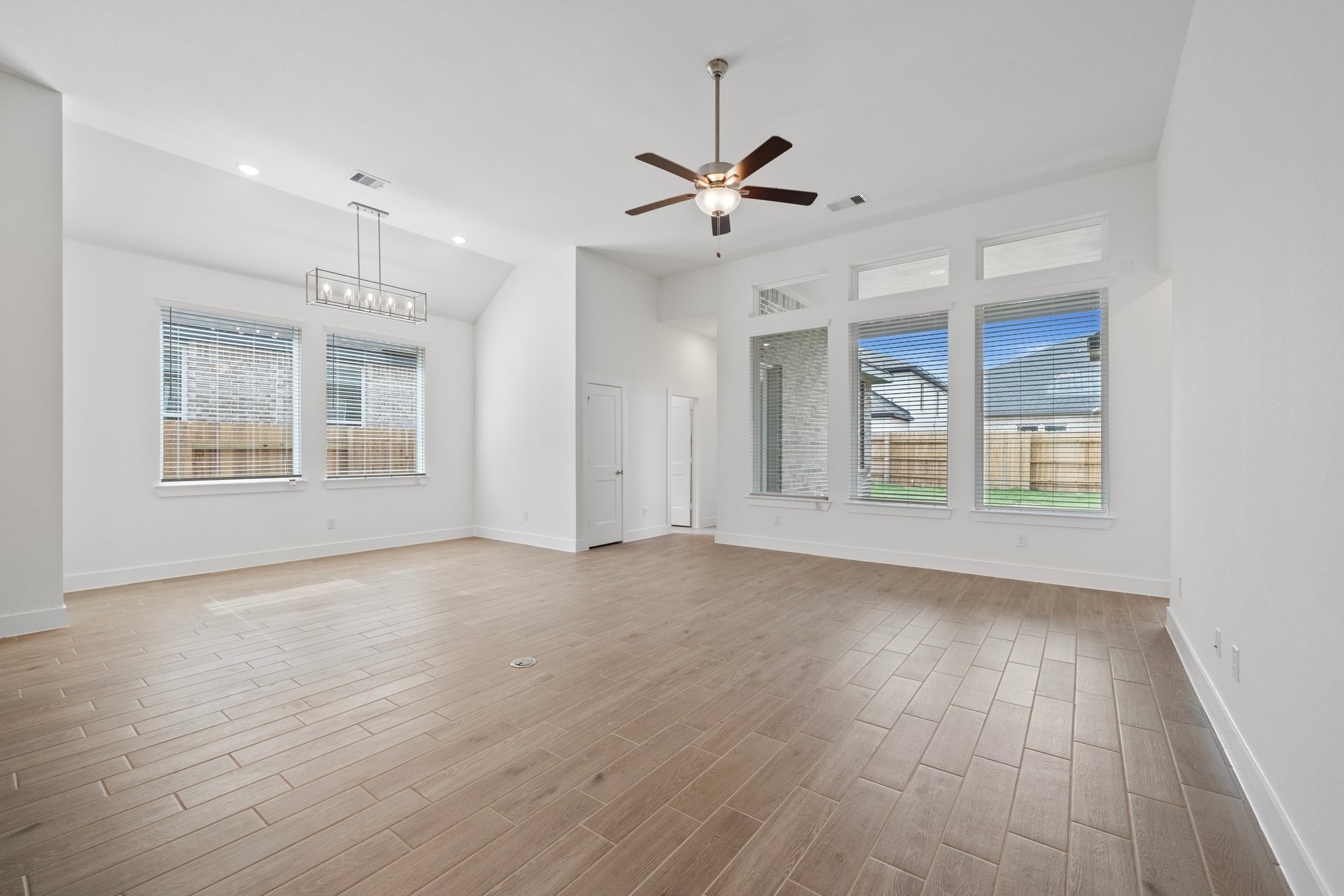 7410 Rustic Harvest Drive Property Photo 8