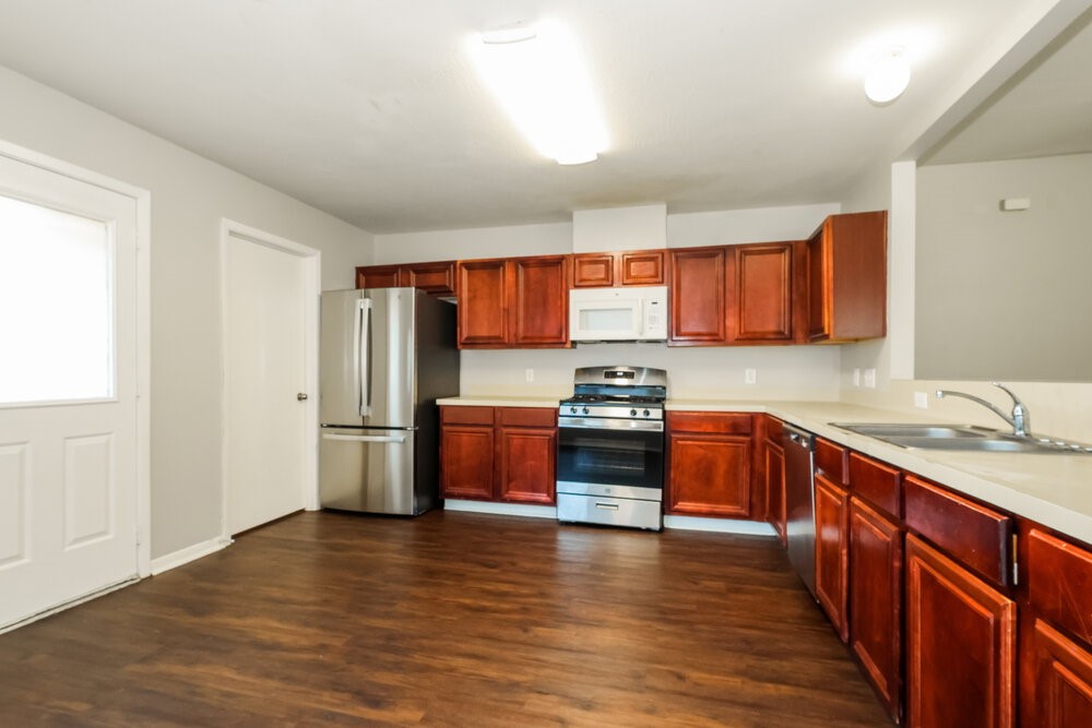 16207 Imperial Forest Lane Property Photo 6