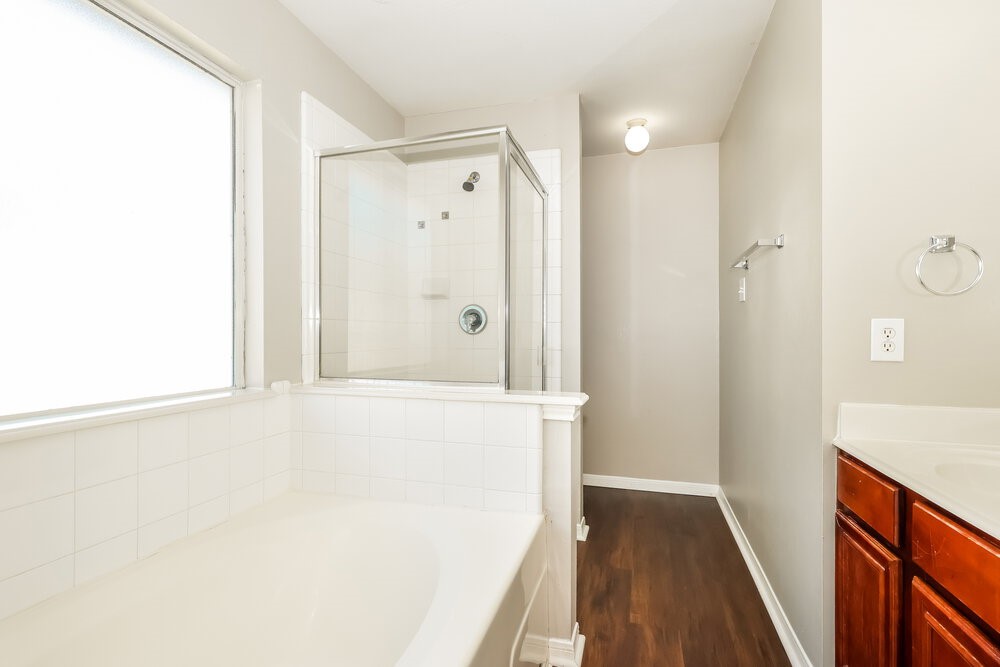 16207 Imperial Forest Lane Property Photo 11