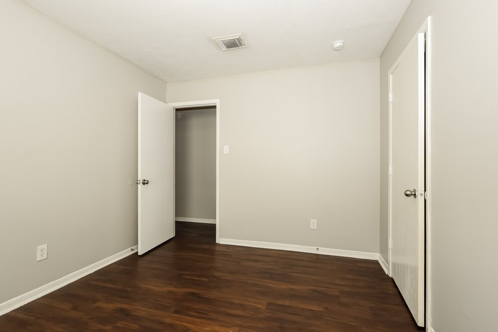 16207 Imperial Forest Lane Property Photo 13