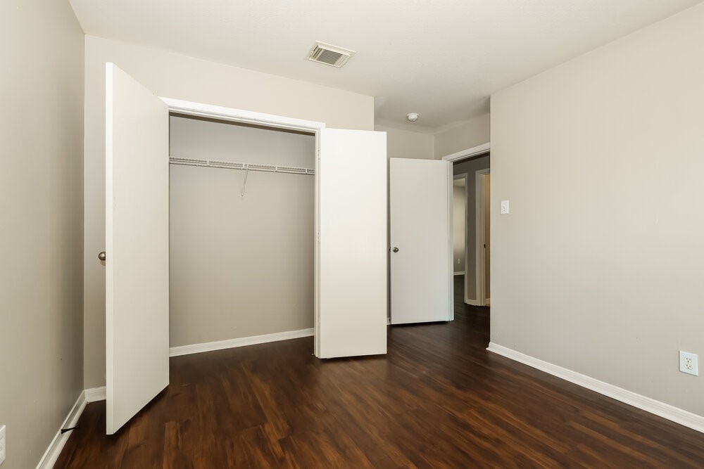 16207 Imperial Forest Lane Property Photo 14