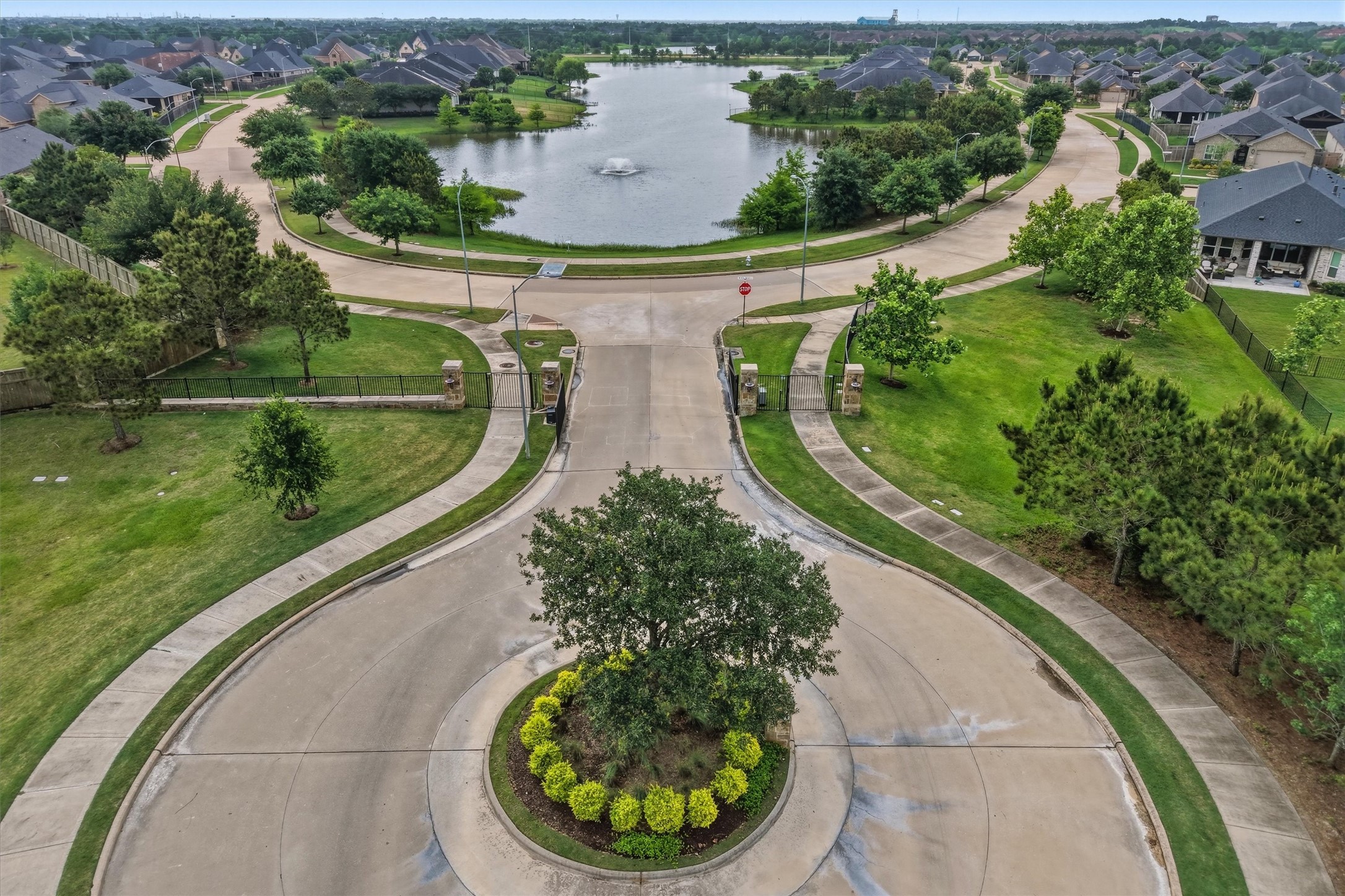 5803 Pedernales Bend Lane Property Photo 4