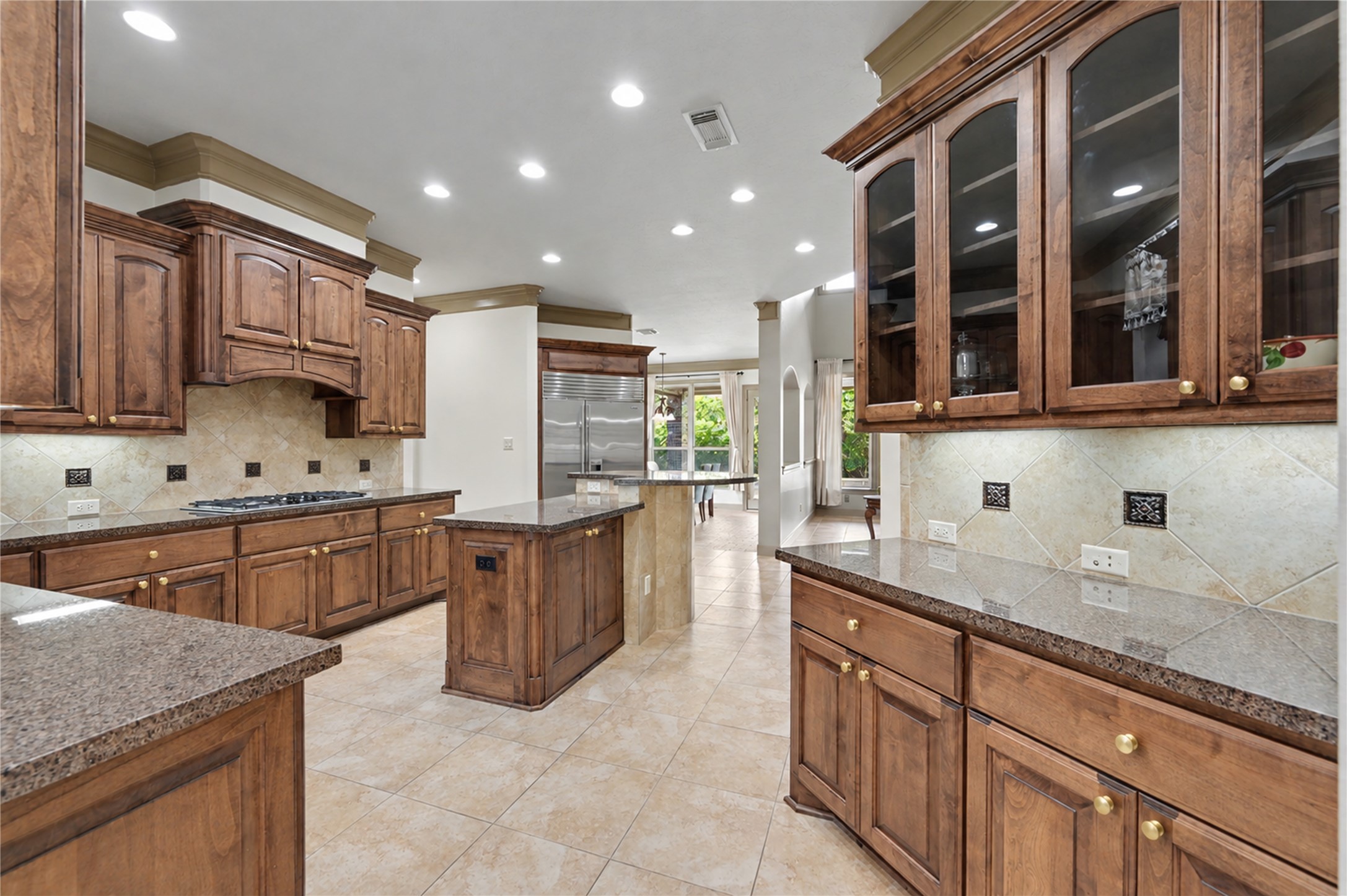 90 Player Oaks Place Property Photo 1