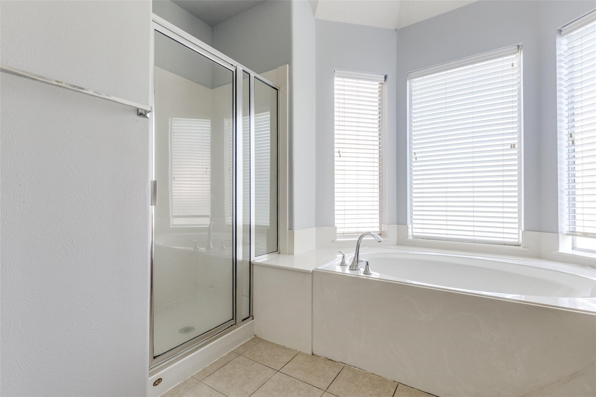 24915 Garnet Shadow Lane Property Photo 6