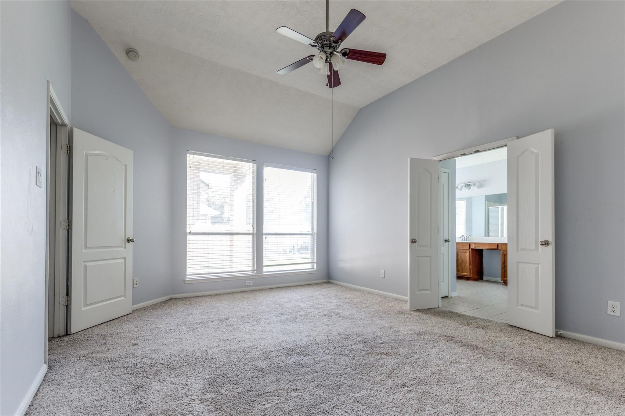 24915 Garnet Shadow Lane Property Photo 7