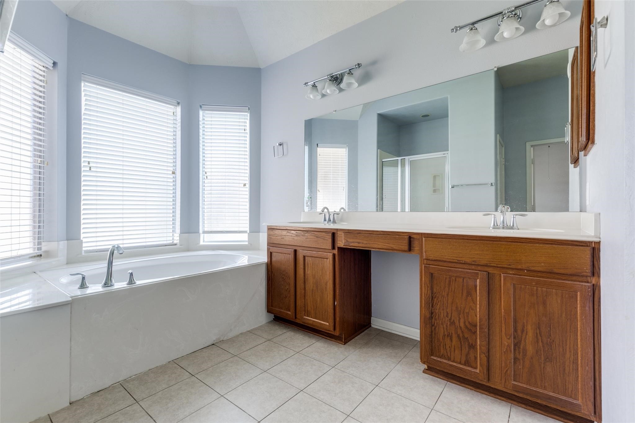 24915 Garnet Shadow Lane Property Photo 11