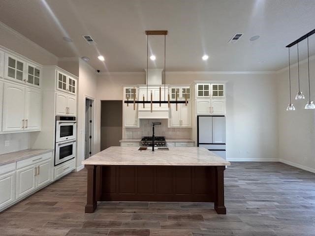 6050 Dania Drive Property Photo 1