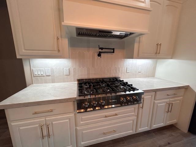 6050 Dania Drive Property Photo 10