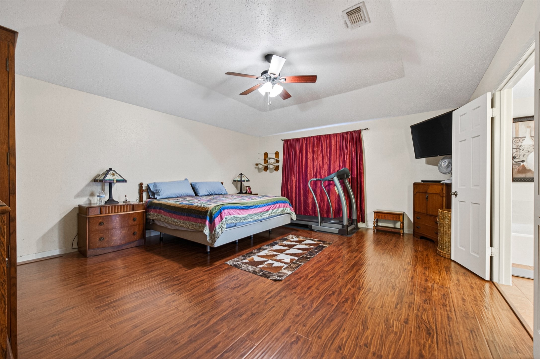 8406 Hot Springs Drive Property Photo 28