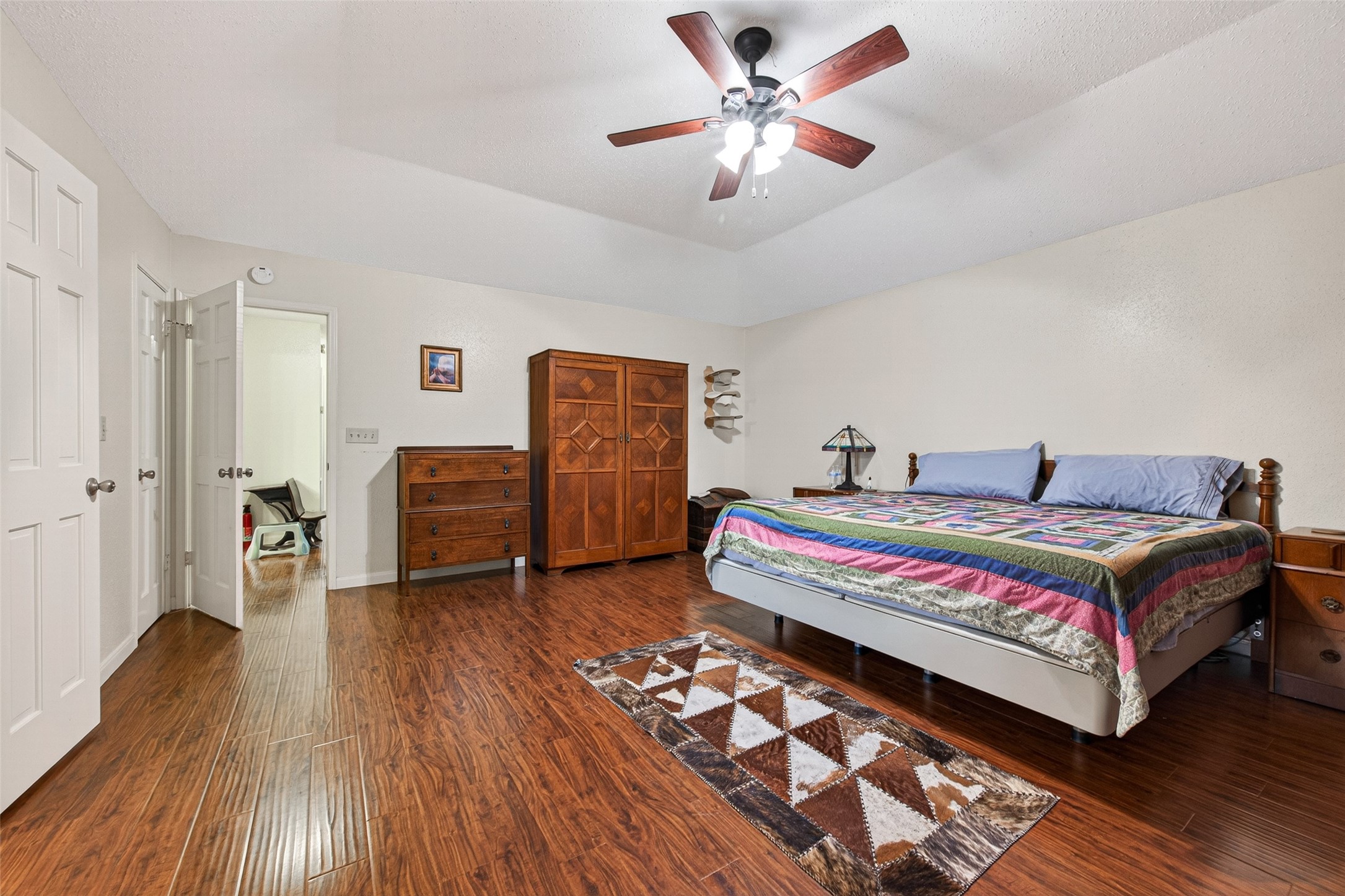 8406 Hot Springs Drive Property Photo 30
