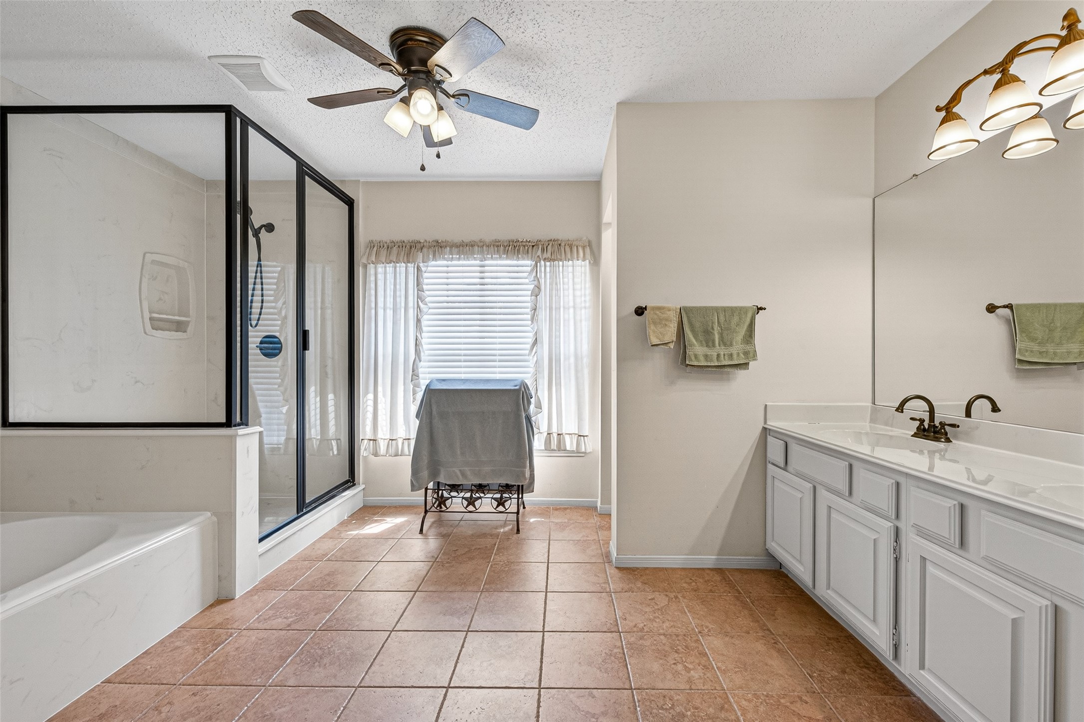 8406 Hot Springs Drive Property Photo 31