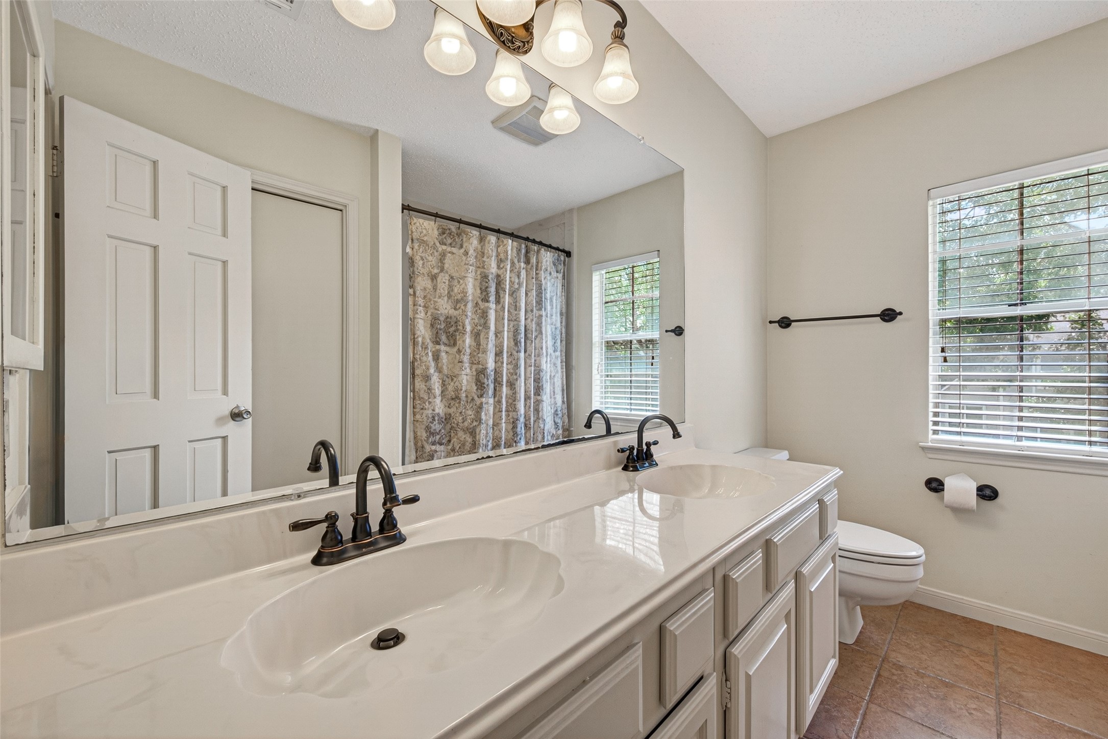 8406 Hot Springs Drive Property Photo 36