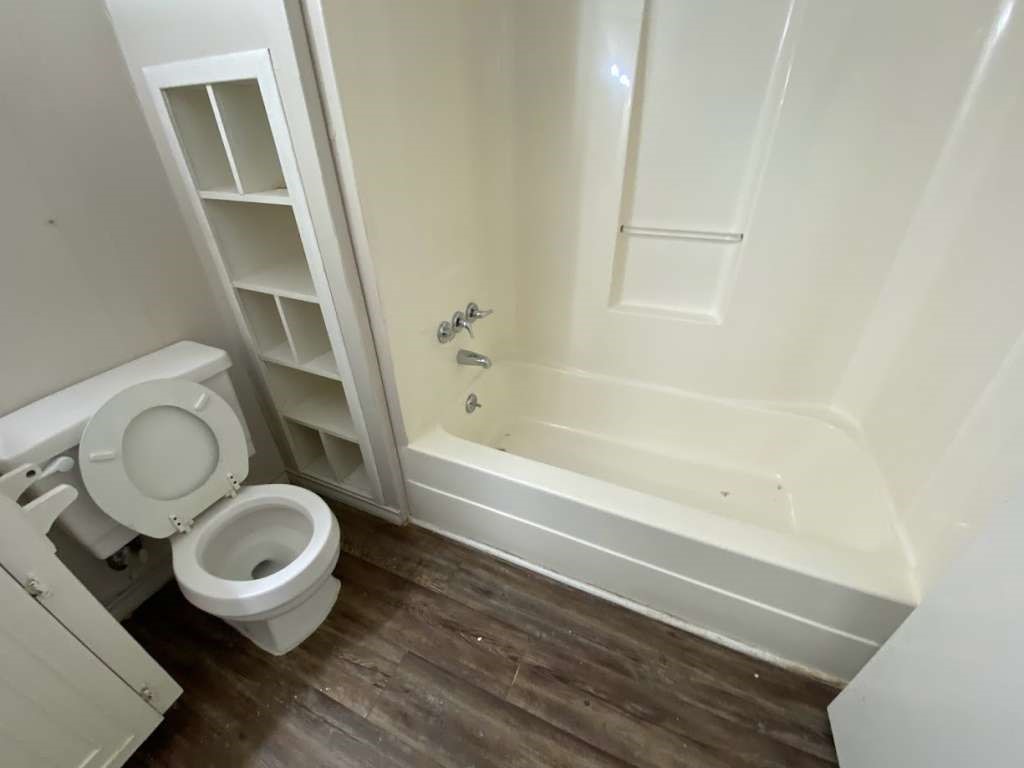 201 Ferguson Drive Property Photo 9