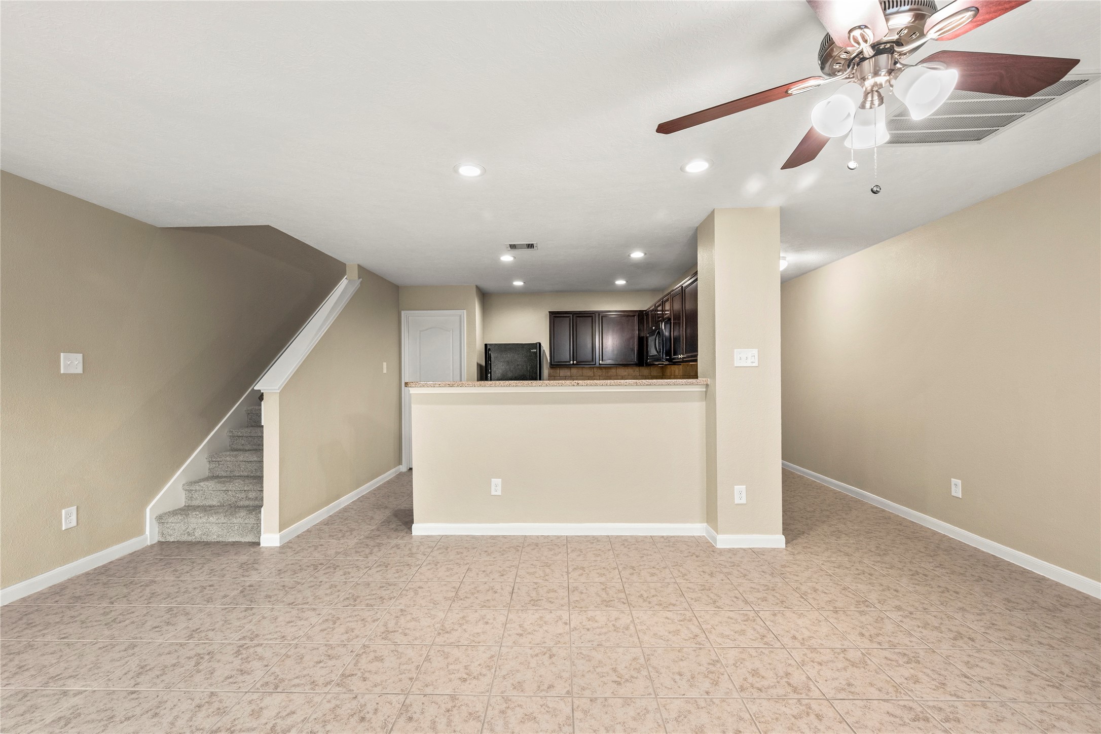 16131 Sweetwater Fields Lane Property Photo 8