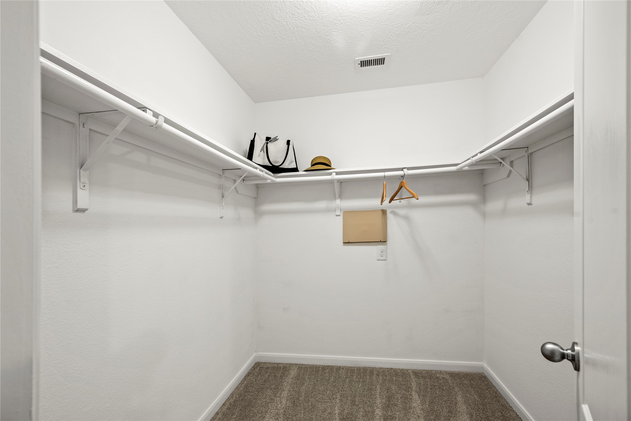16131 Sweetwater Fields Lane Property Photo 17