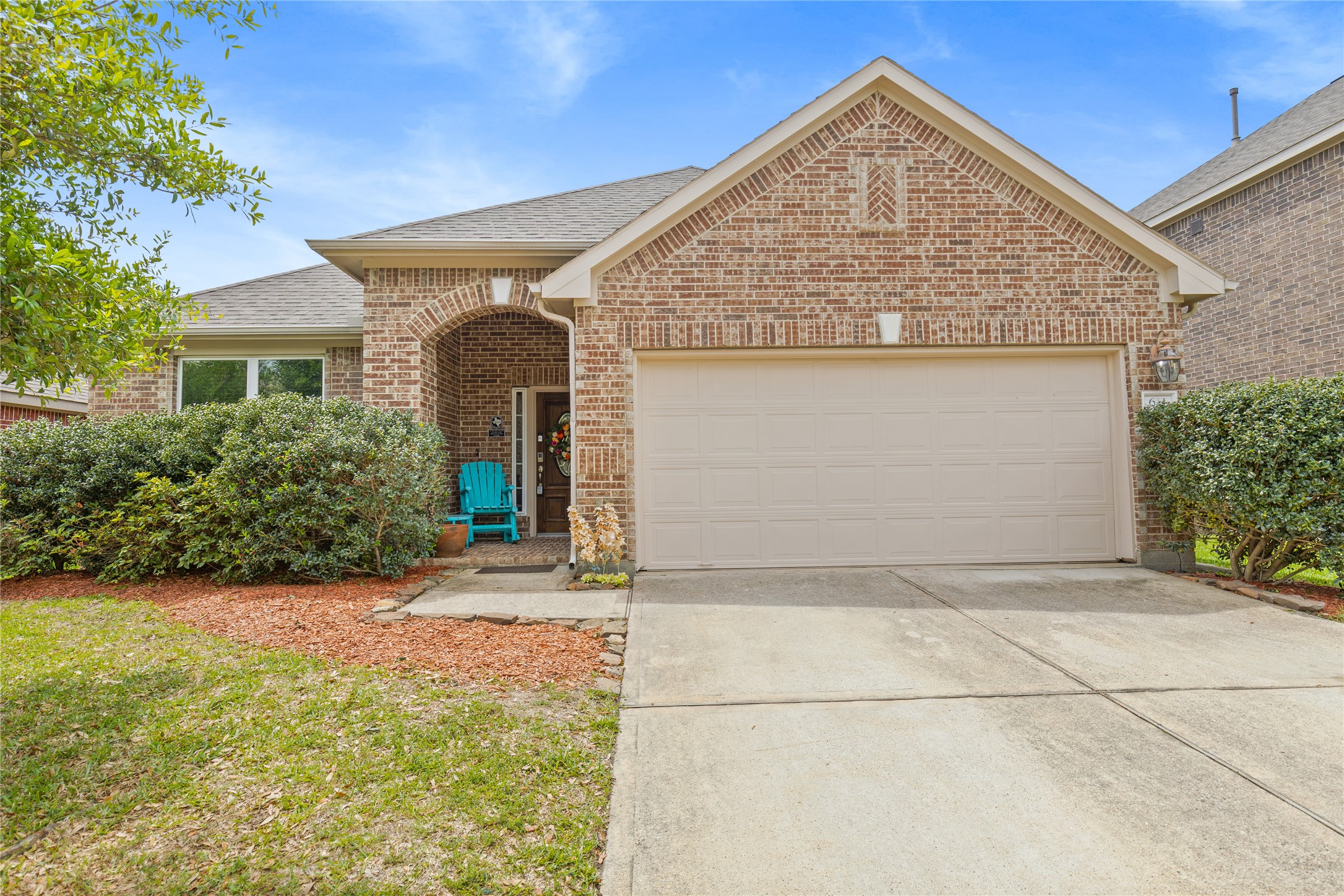 611 Orchid Hill Drive E Property Photo 1