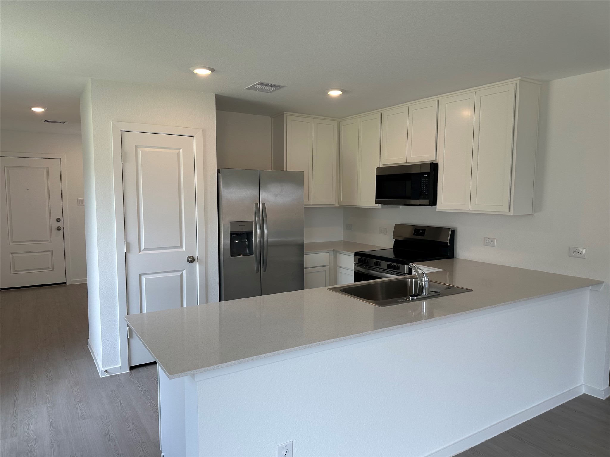 15131 Willowater Drive Property Photo 8
